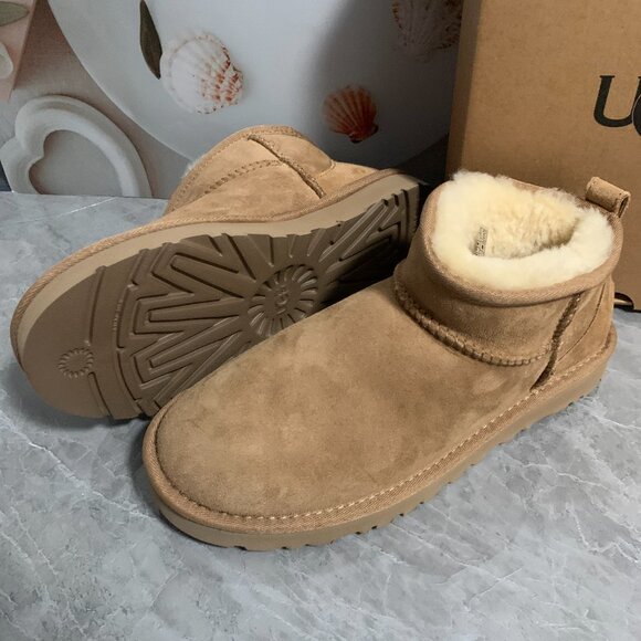 UGG | Classic Ultra Mini Boots In Chestnut New In Box - Picture 2 of 5